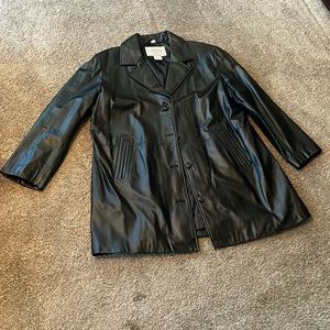 Modern Essentials woman’s leather jacket